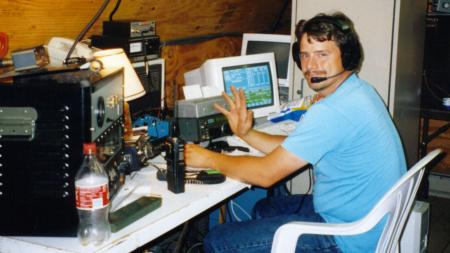 [N2HLT contest operating.]